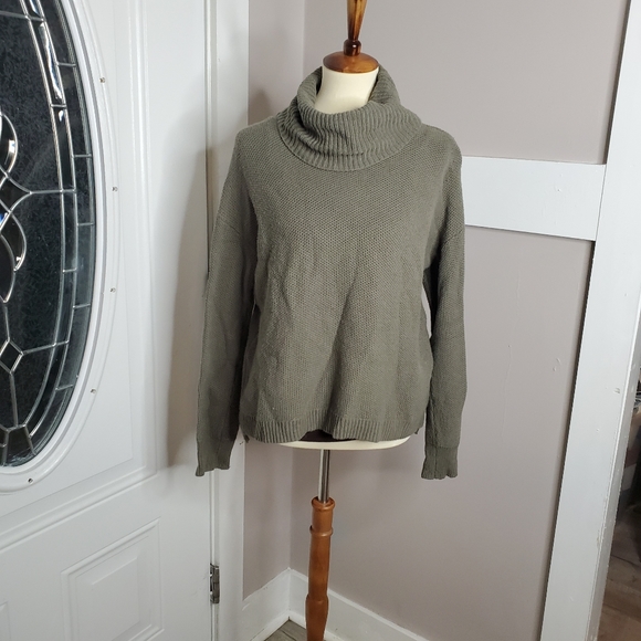 Madewell Sweaters - Madewell Green Cowl Neck Knit Sweater sz med